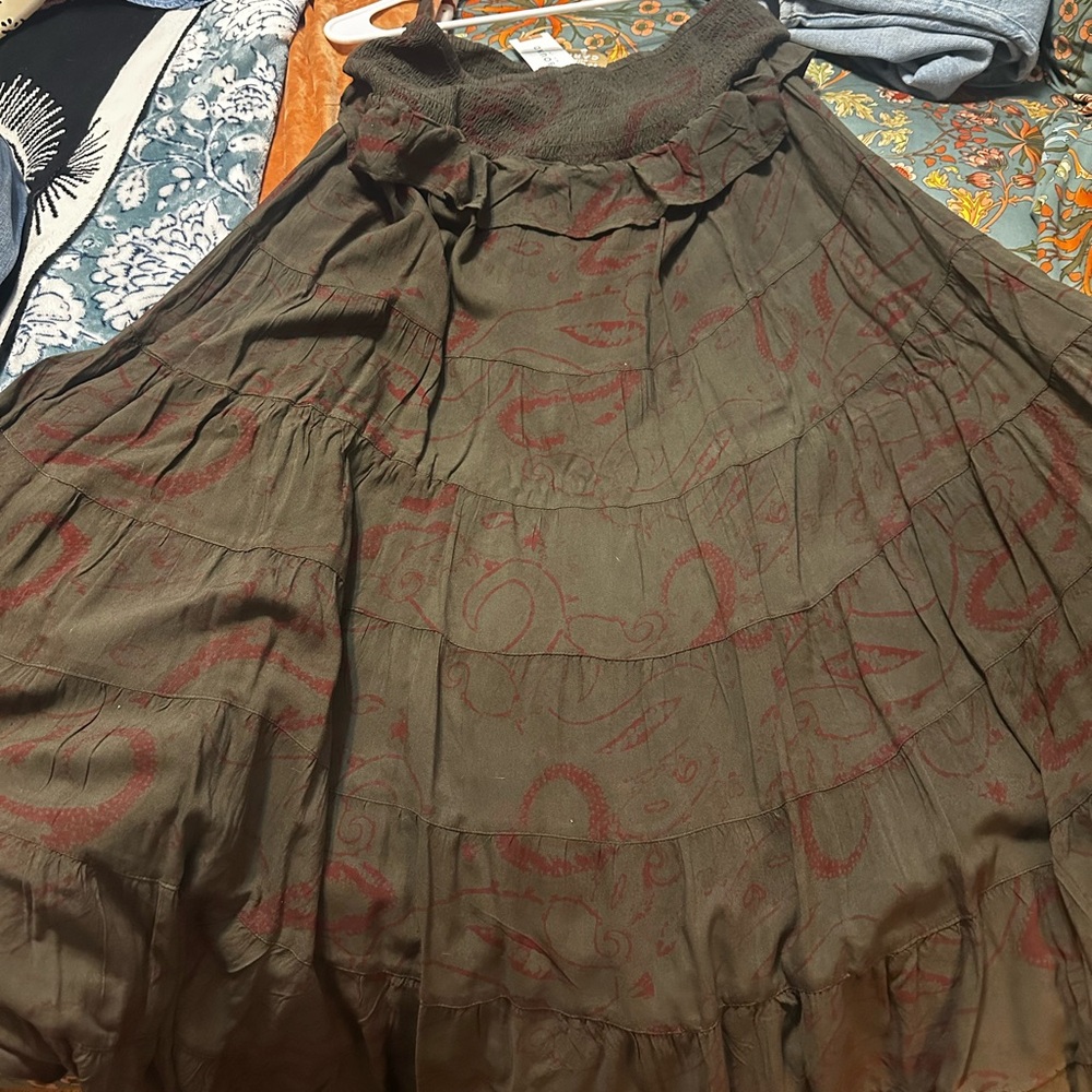 EARTHBOUND Olive and Red Maxi Skirt - Picture 3 of 6